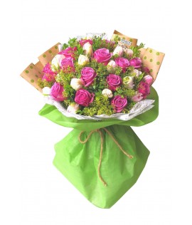 More than 10 different types of flowers