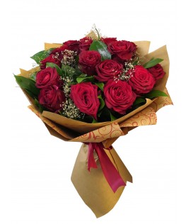 More than 10 different types of flowers