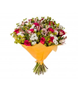 More than 10 different types of flowers