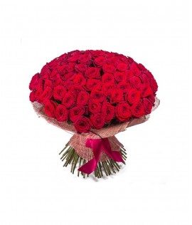 More than 10 different types of flowers