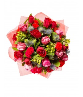More than 10 different types of flowers
